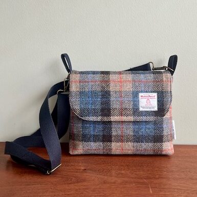 Eilean tartan blu black natural.1.j